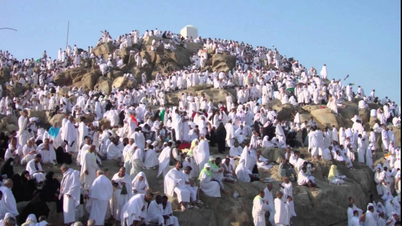میدان عرفات میں رکن اعظم کی ادائیگی