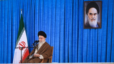 امام خمینی رح نے پوری دنیا میں معنویت کو دوبارہ زندہ کیا: رہبر انقلاب اسلامی