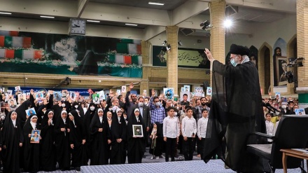 Susret porodica šehida s vođom Islamske revolucije