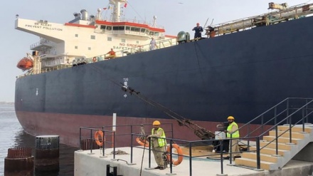 روس سے خام تیل کا دوسرا بحری جہاز کراچی بندرگاہ پہنچ گیا
