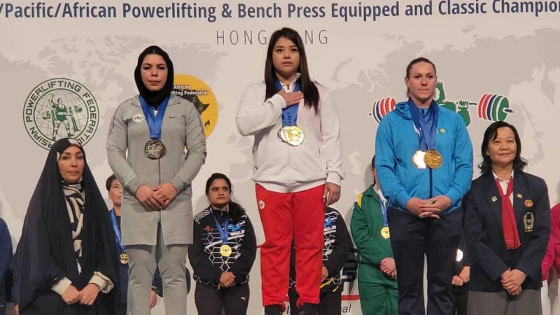 İranın qadın atletləri qitələrarası ağır atletika yarışlarında tarix yazdılar