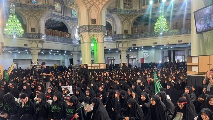 قرآن مجید کی توہین کے خلاف ایرانی خواتین کا عظیم الشان اجتماع