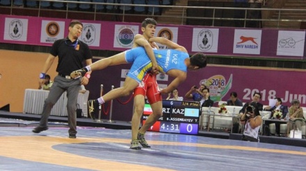 İran Asiya yeniyetmələr arası sərbəst güləş üzrə yarışlarda ikinci oldu