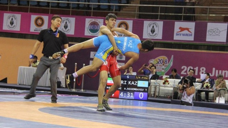 İran Asiya yeniyetmələr arası sərbəst güləş üzrə yarışlarda ikinci oldu