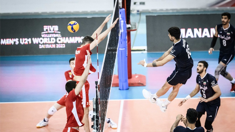 İranın gənc voleybolçuları dünya çempionatının finalında