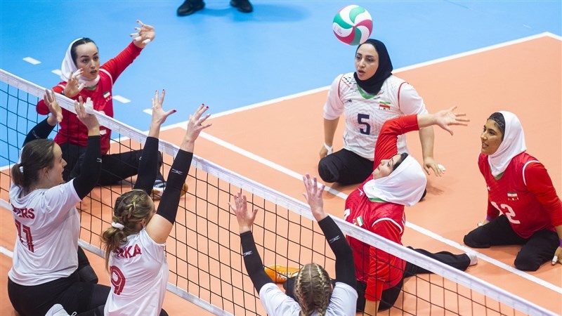 İranın qadın oturaq voleybol komandası özünə rəqib tanımadı