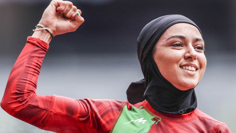 İranlı atlet Fərzanə Fəsihi Kazanov kubokunun qalibi olub