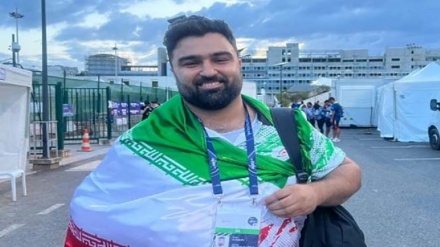 Xosrəvi Paris çempionatında İranın səkkizinci medalını qazandı