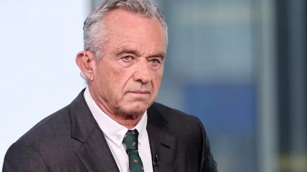 Kennedi: Amerika Rusiya ilə müharibəyə hazırlaşır