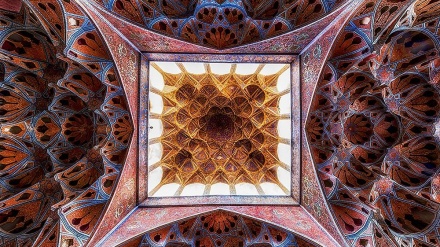 Historijska građevina Ali Qapu u Isfahanu
