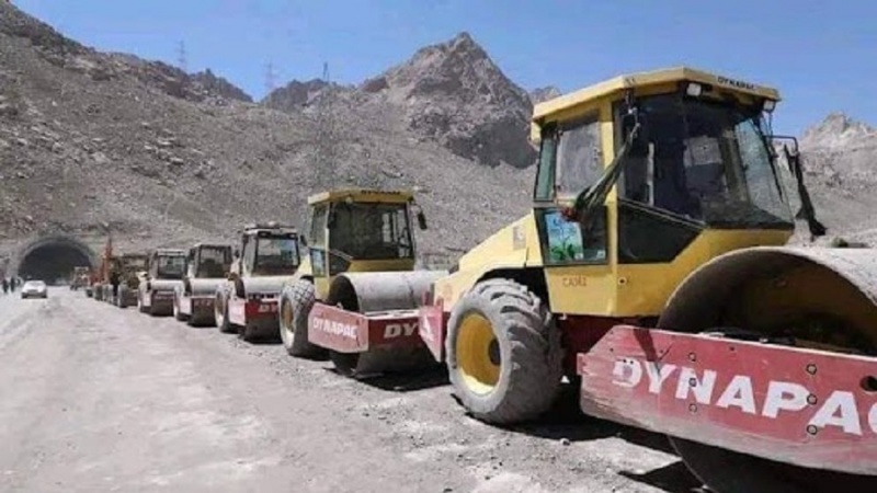کار بازسازی شاهراه سالنگ آغاز شد.