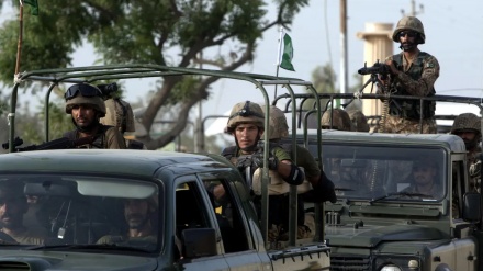 دہشتگردوں کے ساتھ جھڑپوں میں ایک ہی دن میں پاکستان کے 12 فوجیوں کی موت