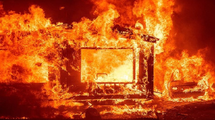 د مزارشریف  ښار په یوه سرای  کې اور لګېدلی