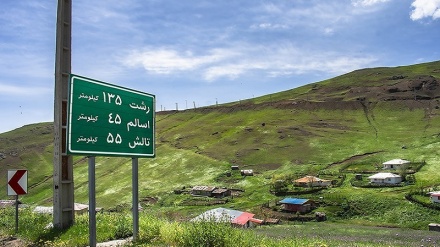 جادەی خەیاڵاوی و بەدەوی ئەسالم خەڵخاڵ لە باکووری ئێران