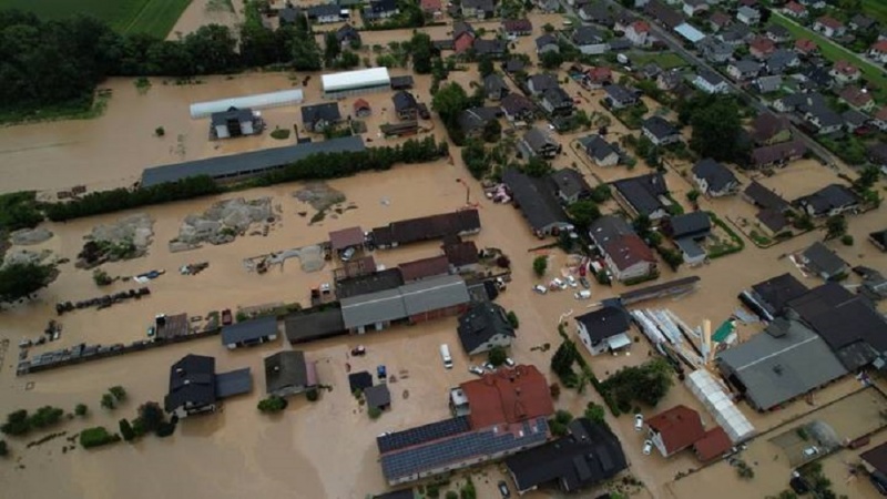 Veliko nevrijeme u Sloveniji: Poplave i evakuacije, pokrenuta i klizišta