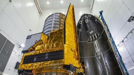 Evklid teleskopu çəkdiyi ilk şəkilləri Yerə göndərib