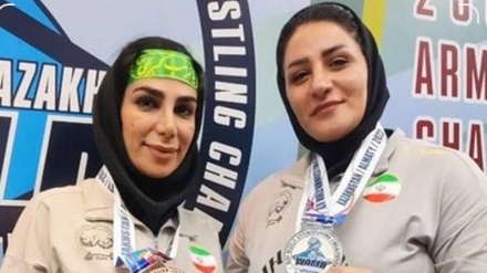 İranlı qadınlar dünya üzrə bilək yarışında 3 medalı qazandı