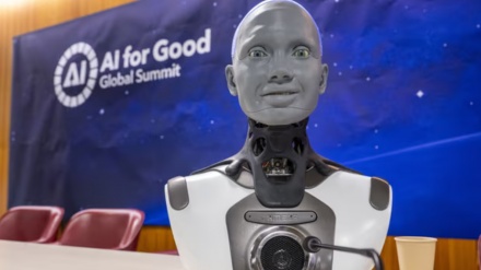 انسان نما روبوٹس کی پہلی پریس کانفرنس (ویڈیو) 