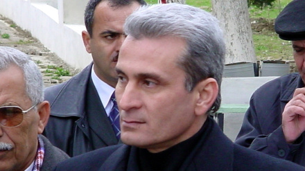 Surət Hüseynov vəfat edib