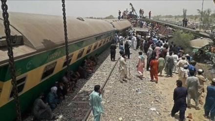 پاکستان: ہزارہ ایکسپریس ٹرین کو حادثہ، 20 افراد جاں بحق 100 سے زائد زخمی