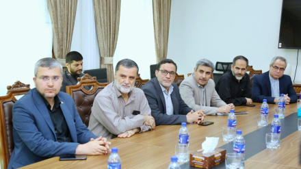 د سرپرست حکومت د بهرنيو چارو وزارت:  اميرخان متقي کابل ته د ورغلي اوه کسيزه ايراني پلاوي سره ليدلي 