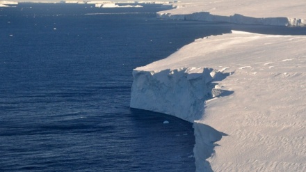 انٹارکٹک کی برف تیزی سے پگھل رہی ہے+ ویڈیو