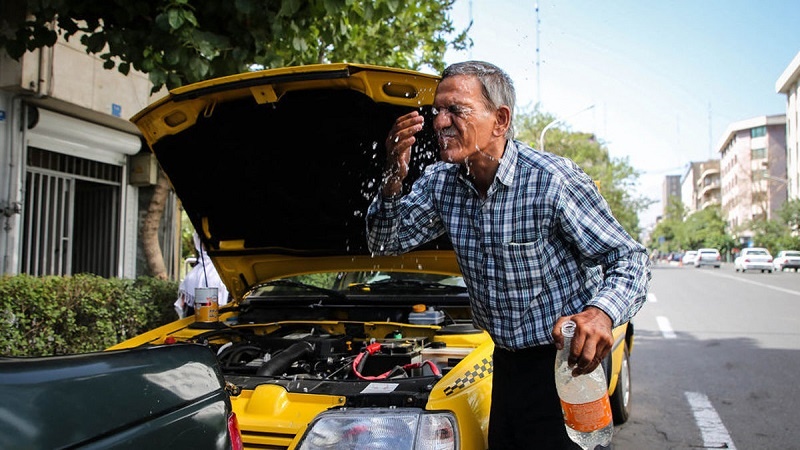 بەهۆی گەرماوە لە ئێران دو رۆژ دەكرێتە پشوی فەرمی