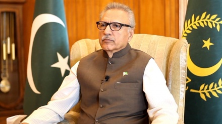پاکستان کے صدر نے  وزیراعظم کی درخواست پر پارلیمنٹ تحلیل کر دی ہے۔