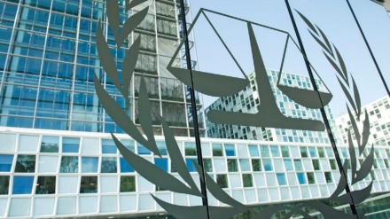 Moskva 54 ingilisin adını qara siyahiya saldı