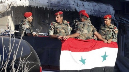 Terorîstên DAIŞ'ê utubûseke leşkerên Sûriyê kir armanc