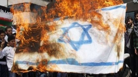 Liviyada sionist bayraği yandirildi