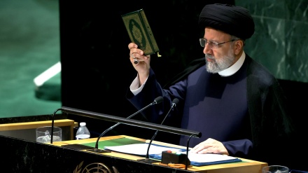 İran prezidenti BMT tribunasında ABŞ-ı biabır etdi