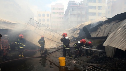 بنگلہ دیش: ڈھاکہ کے ایک بازار میں بھیانک آتش زدگی، سینکڑوں دکانیں راکھ میں تبدیل