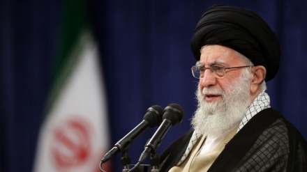 İslam İnqilabının Müəzzəm Rəhbəri: