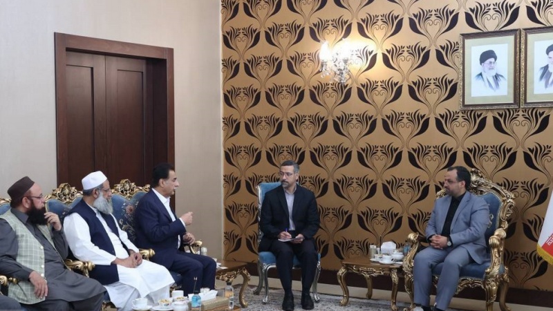 ایران کے وزیر اقتصاد و خزانہ کی پاکستان کے سابق اسپیکر قومی اسمبلی اور ان کے وفد سے ملاقات