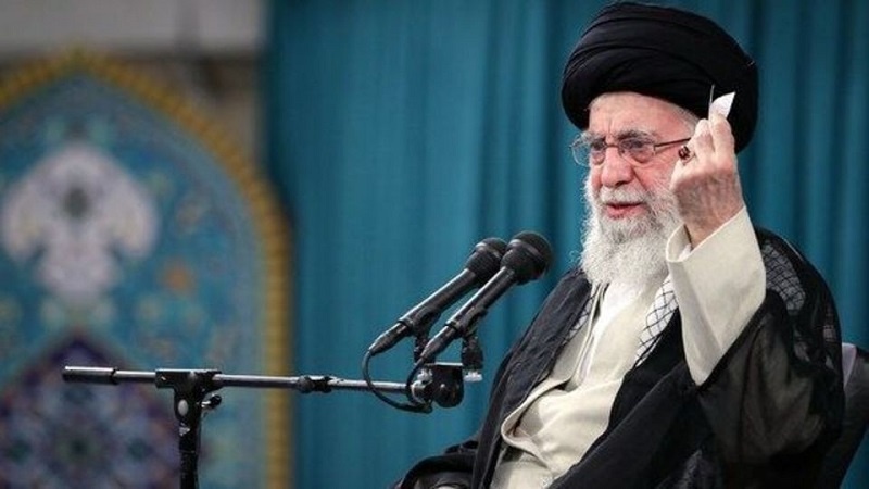 مقدس دفاع کا واقعہ انقلاب کی تاریخ کا اہم باب ہے: رہبر انقلاب اسلامی