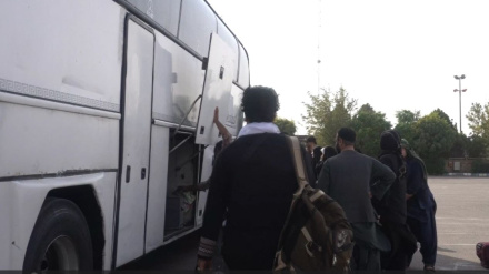 ورود بیش از  دوهزار زائر از مرز دوغارون به ایران