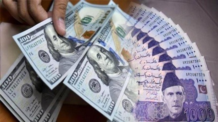 پاکستانی کرنسی مزید مضبوط، ڈالر 2.16 پیسے سستا ہو کر 300 سے نیچے آگیا