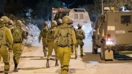 صیہونی فوجیوں نے ایک فلسطینی کا گھر مسمار کردیا