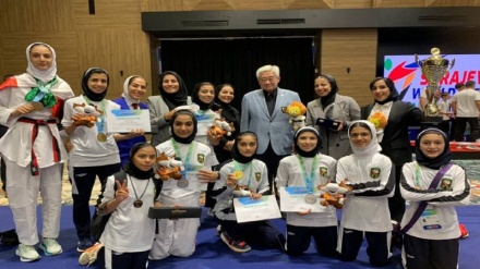 İranın taekvondoçu qızları ardıcıl üçüncü dəfə dünya çempionluğuna  imza atdı
