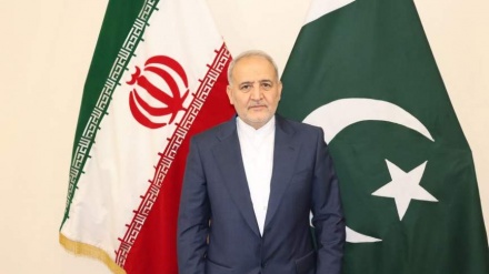 ایران اور پاکستان دوطرفہ تعلقات کے فروغ کے لئے پرعزم ہیں: پاکستان میں ایران کے سفیر کا بیان