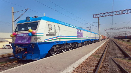 د سنګان – خواف د اورګاډي پټلۍ څخه د اوسپنې پټلۍ د اداري پلاوي لیدنه