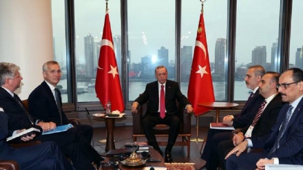 Erdogan se u New Yorku sastao sa Stoltenbergom