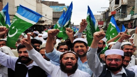 اسلام آباد: غزہ مارچ کو امریکی سفارت خانہ جانے کی اجازت نہ ملی، متعدد کارکن اور رہنما گرفتار