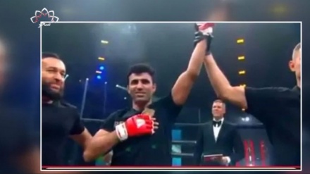 پیروزی احمد ولی هوتک 