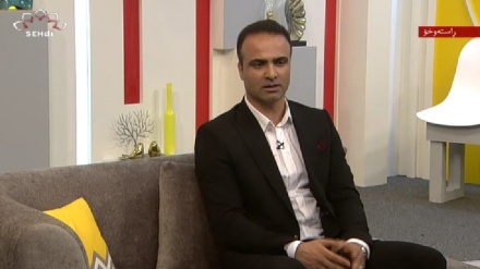 ئاشنایی لەگەڵ  