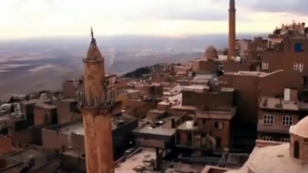 گۆرانییەکی خۆش لەگەڵ دیمەنە سەرنجڕاکێشەکانی مێردین