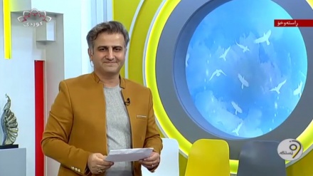 خوێندنەوەی شێعر لەلایەن کاک ئازاد ئیبراهیمییەوە لەبەرنامەی وێستگەدا