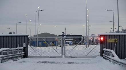 Finlanda mbyll kufijtë me Rusinë ndërsa rriten tensionet mbi azilkërkuesit