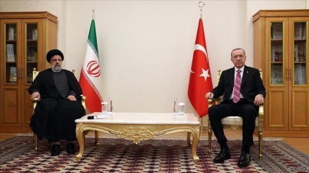 ایران اور ترکیہ کے سربراہوں کی ازبکستان میں ملاقات، او آئی سی اجلاس کو نتیجہ خیز بنانے پر صدر رئیسی کی تاکید (ویڈیو)